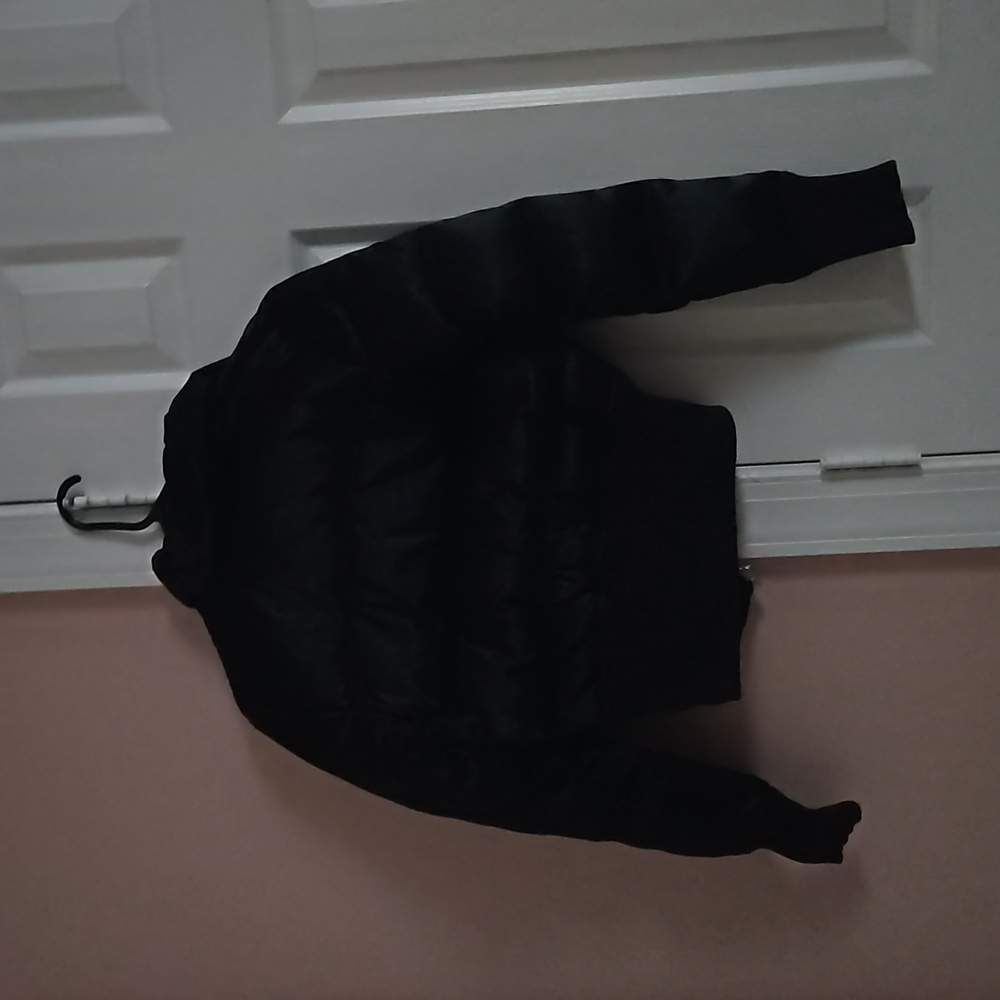 Express Cropped Black Puffer Jacket - image 2